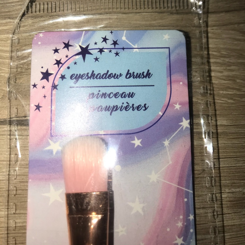 Unicorn eyeshadow brush